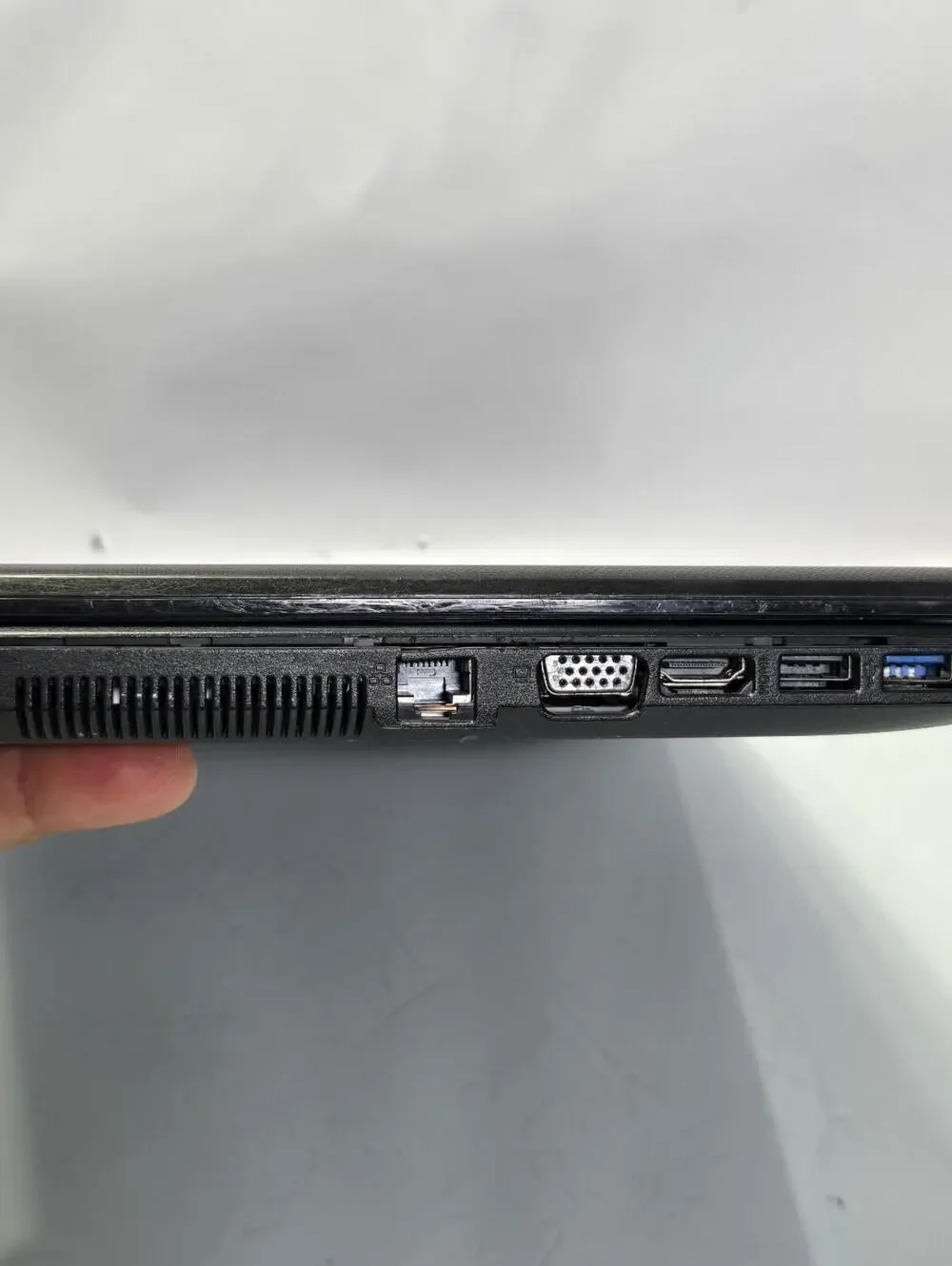 ASUS D550C Laptop Parts Repair Motherboard Screen Only No RAM HDD Drive